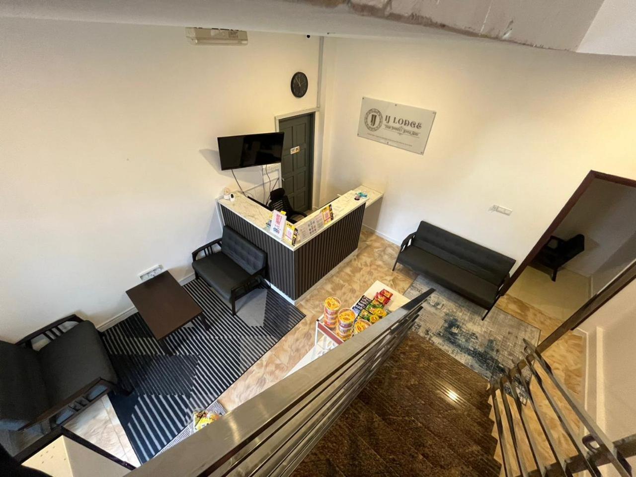 Ij Lodge Miri Zewnętrze zdjęcie