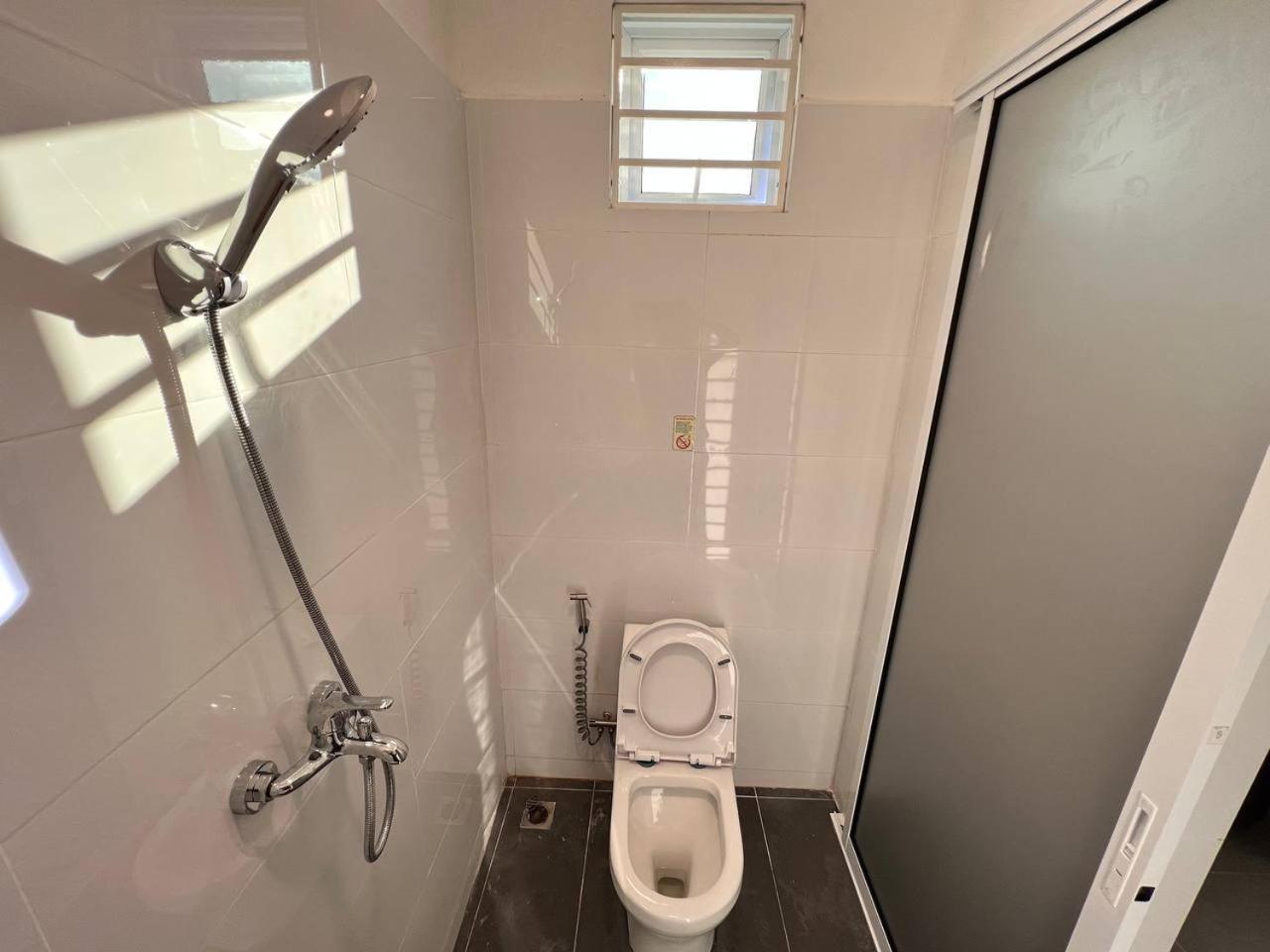 Ij Lodge Miri Zewnętrze zdjęcie